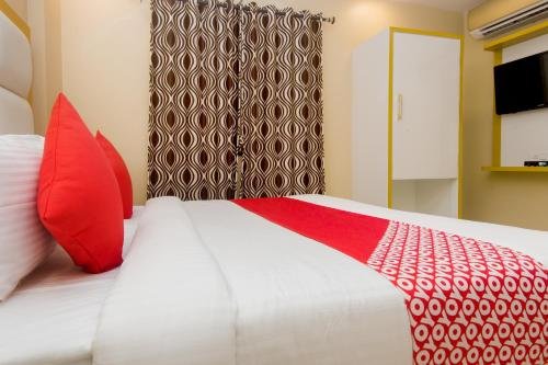 Фото Oyo 11720 Gold Coast Inn