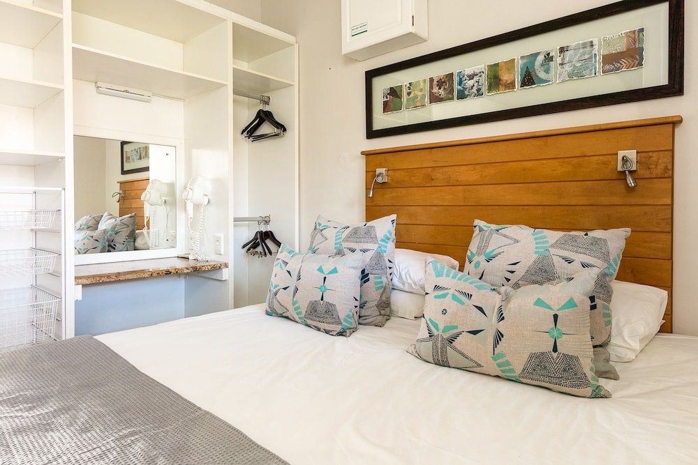 Фото Camps Bay Village
