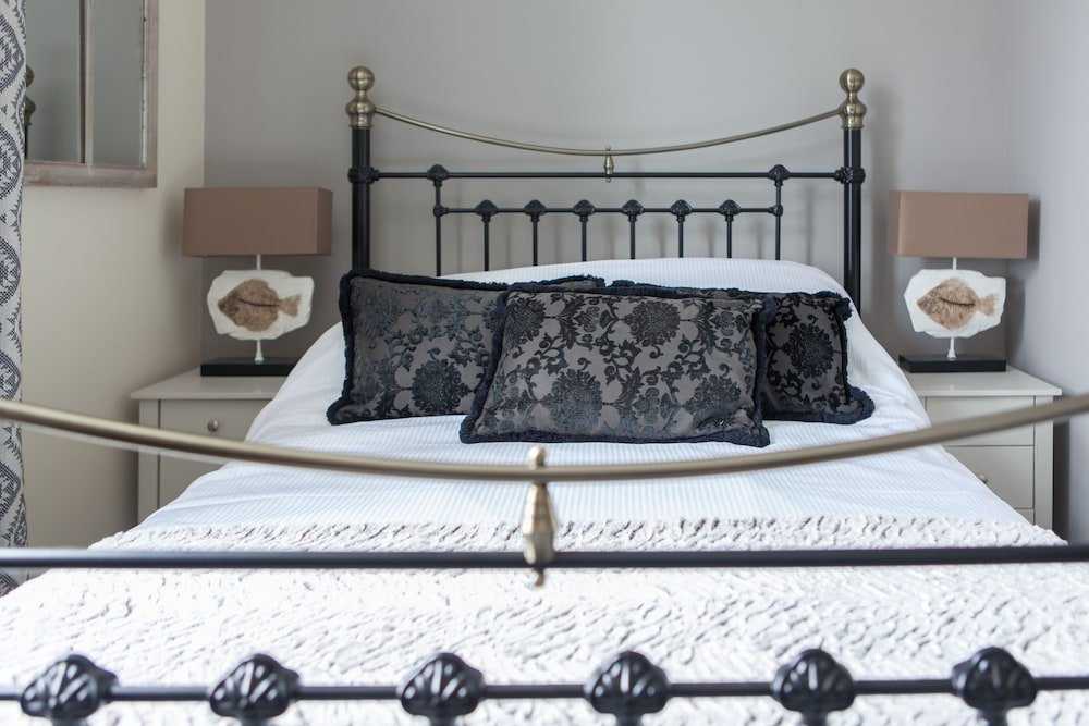 Фото Oaklands Guest House