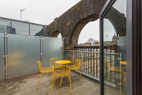 Гостиница Premier Suites Glasgow George Square в Глазго
