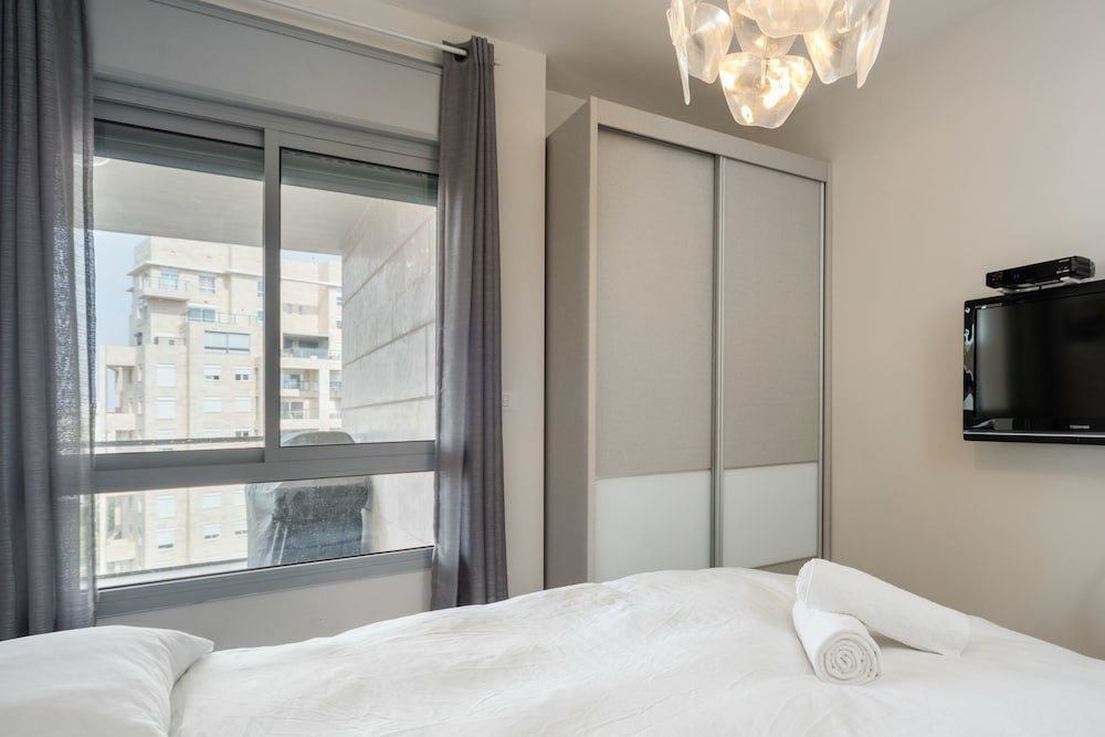 Фото Sea N' Rent - Ramat Aviv 3 Bed