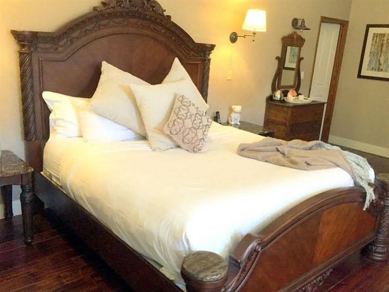 Фото The Georgetown Inn