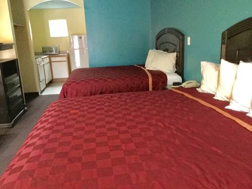 Фото Luxury Inn and Suites Seaworld Lackland