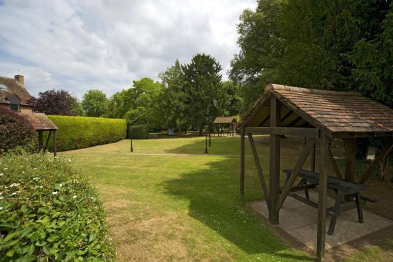 Фото The Charlecote Pheasant Hotel