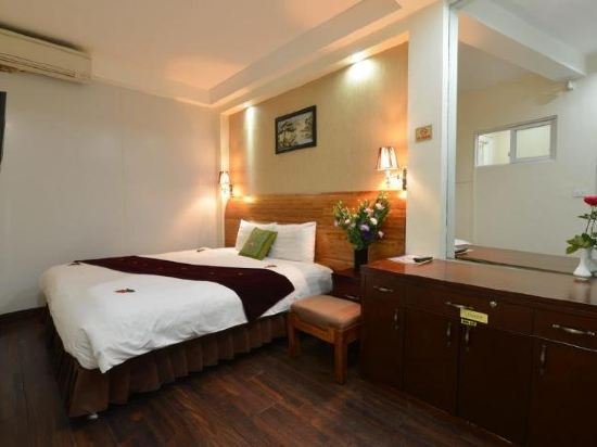 Фото B & B Hanoi Hotel & Travel