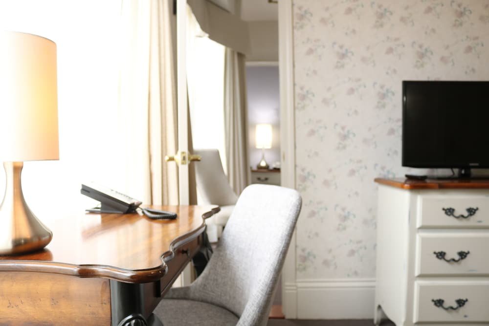 Фото Cornell Hotel de France