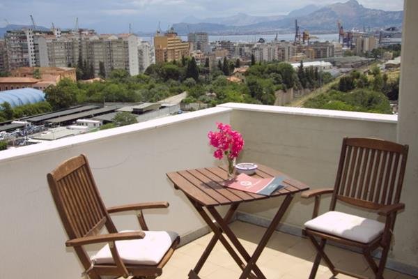 Фото Marbela Apartments & Suites