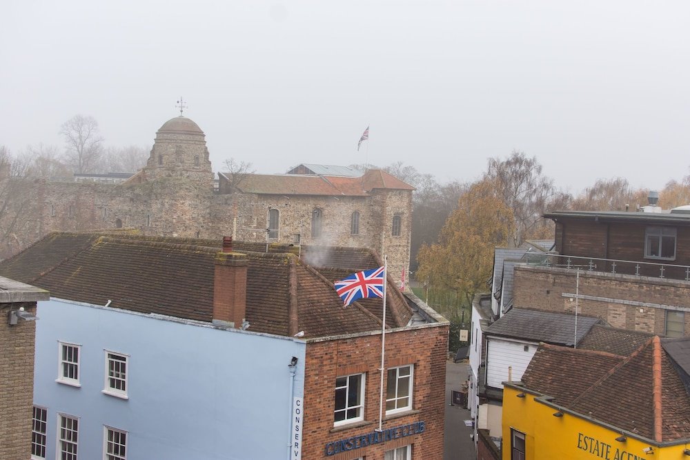 Фото St Nicholas Hotel