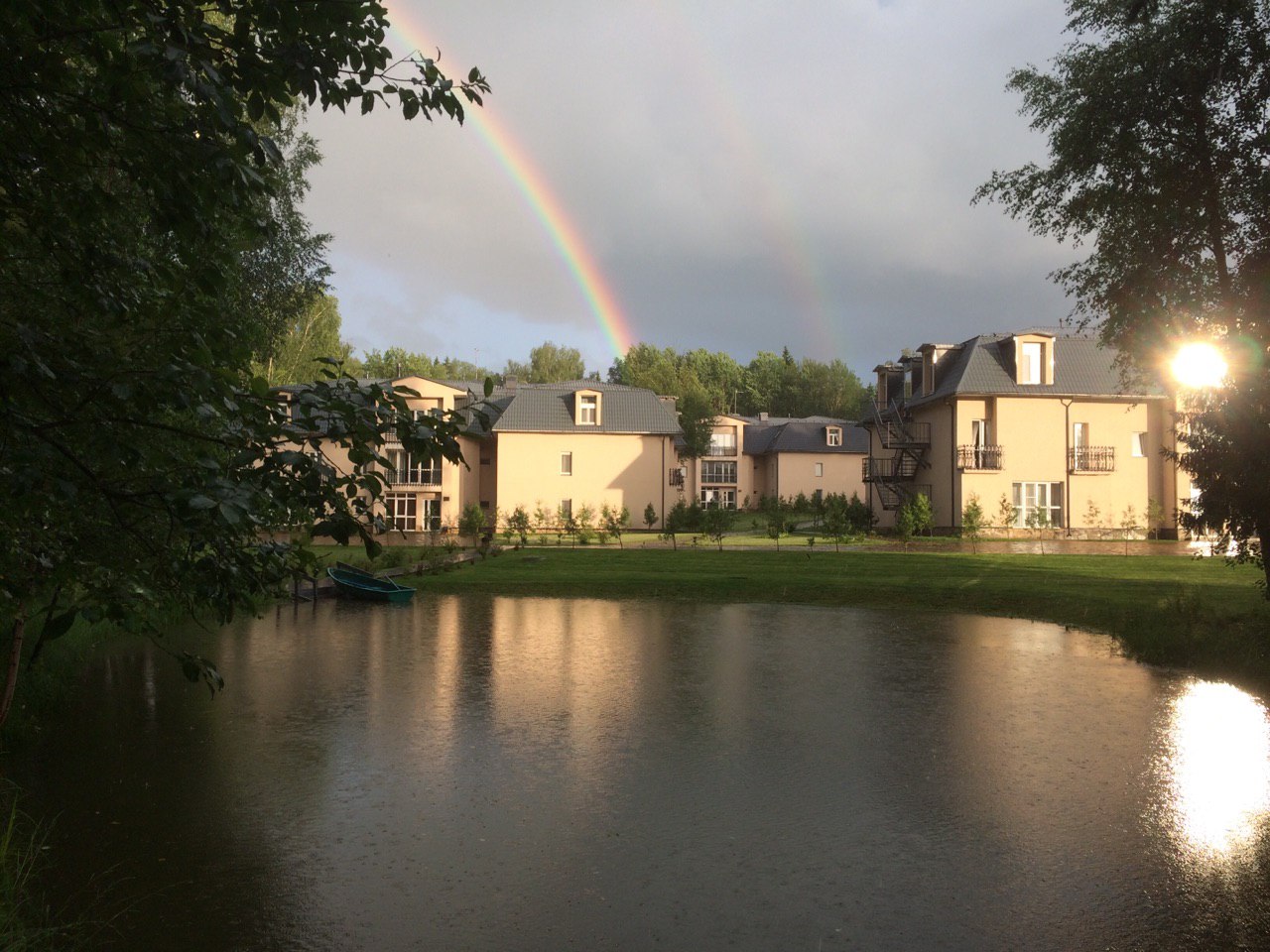 Фото отеля 1