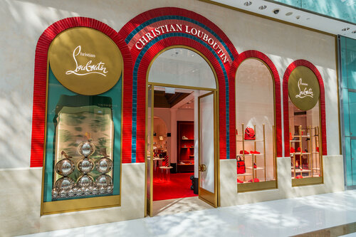 Christian louboutin top emirates mall