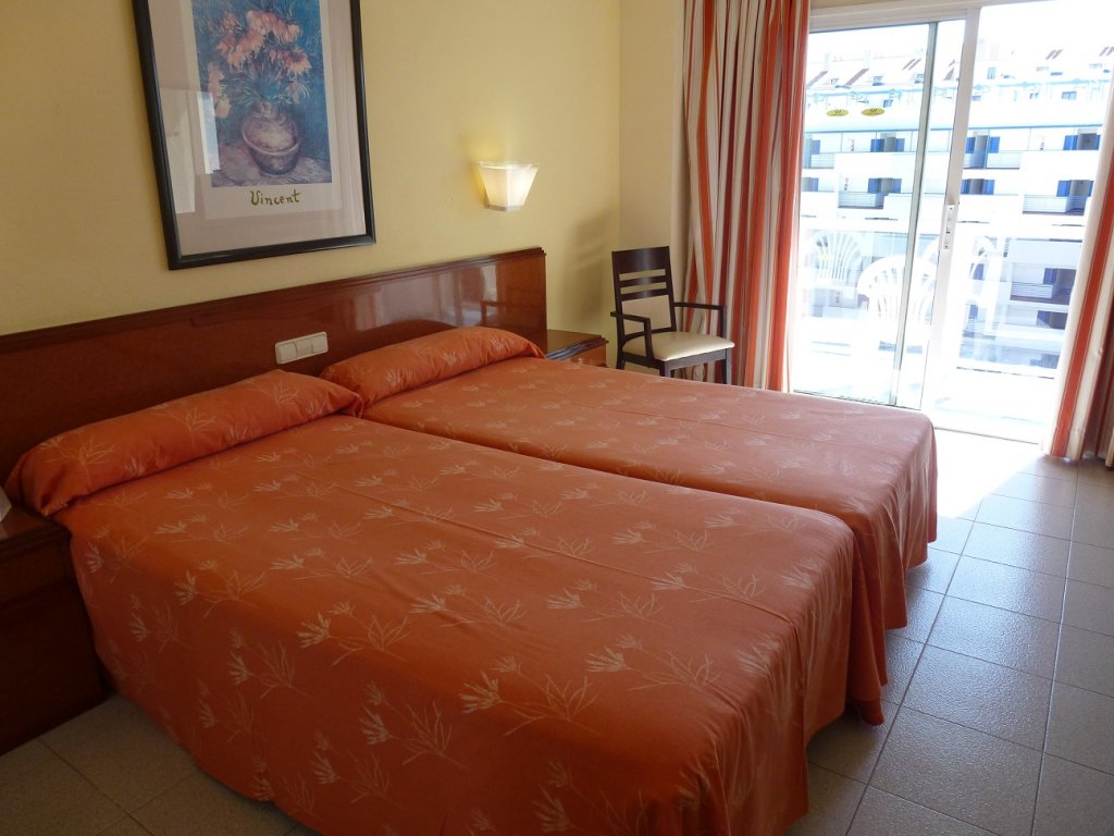 Фото Globales Los Patos Park