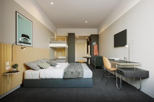 Фото Veriu Green Square