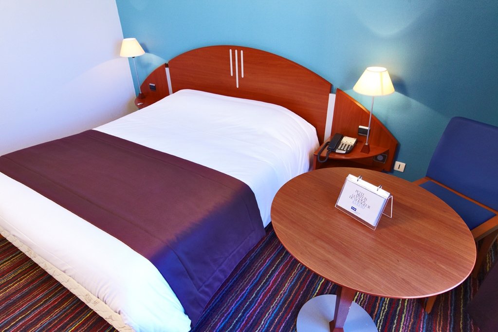 Фото Kyriad Bourg EN Bresse