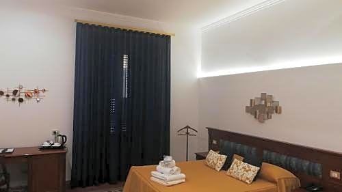 Фото Hotel Tonic