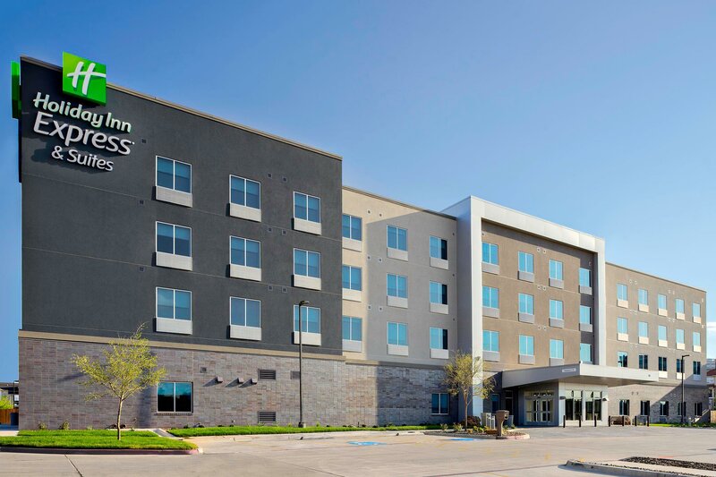 Holiday Inn Express & Suites Lubbock Central - Univ Area, an Ihg Hotel