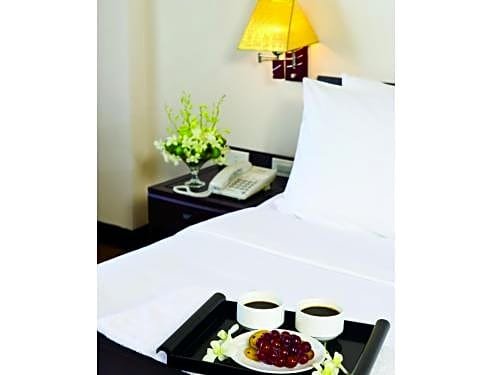 Фото Cherish Hotel