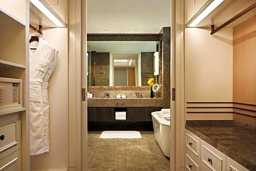 Фото 215204380207