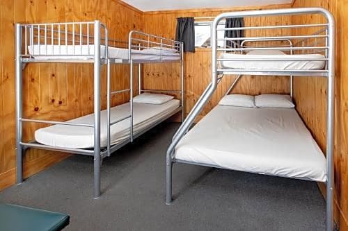 Фото Wellington Top 10 Holiday Park