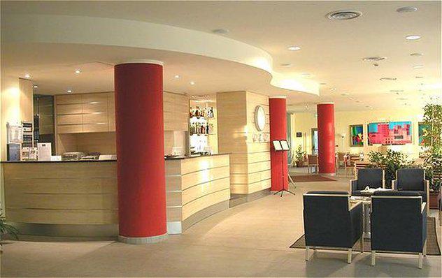 Фото Holiday Inn Express Parma