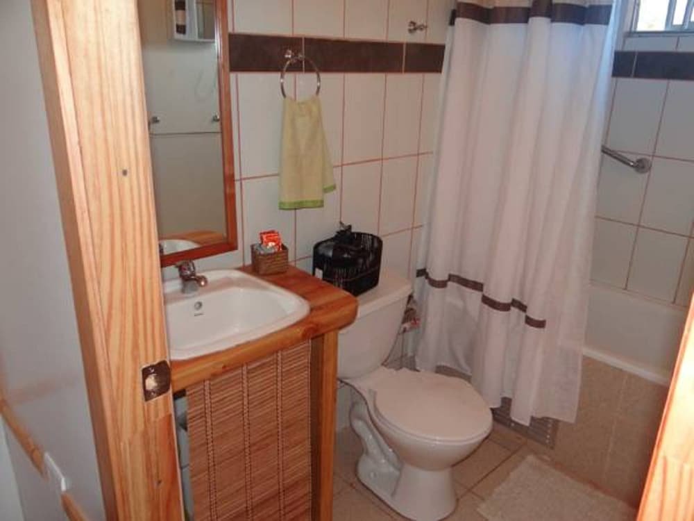 Фото Te Ngahu Bungalows