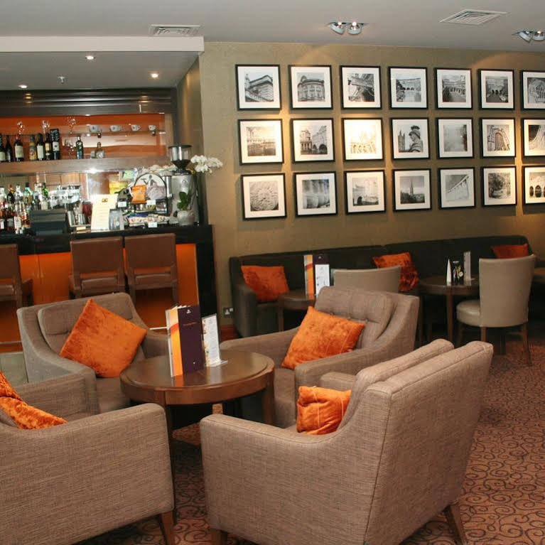 Фото DoubleTree by Hilton Bath