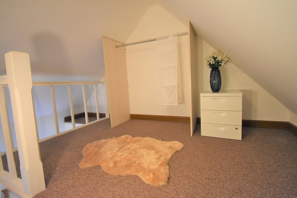 Фото Warwick Home Downey Birch