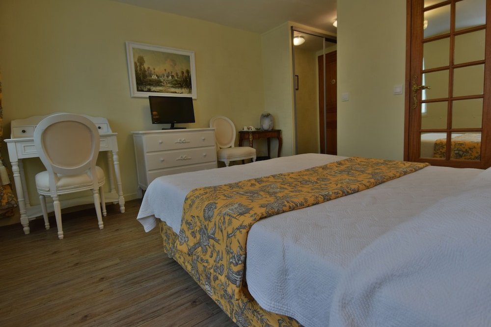 Фото Hôtel Dandy