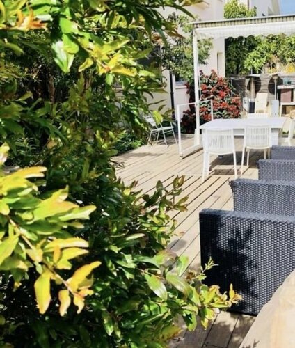 Гостиница Huge and Beautiful sunny villa by beach в Герцлии