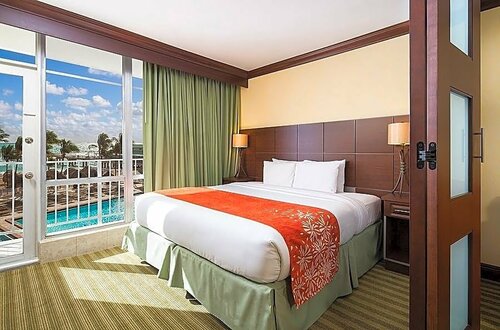 Гостиница Newport Beachside Hotel & Resort в Форт Пирсе