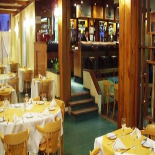 Гостиница Hotel Santa Cruz - Confiteria - Restaurante в Рио-Гальегосе