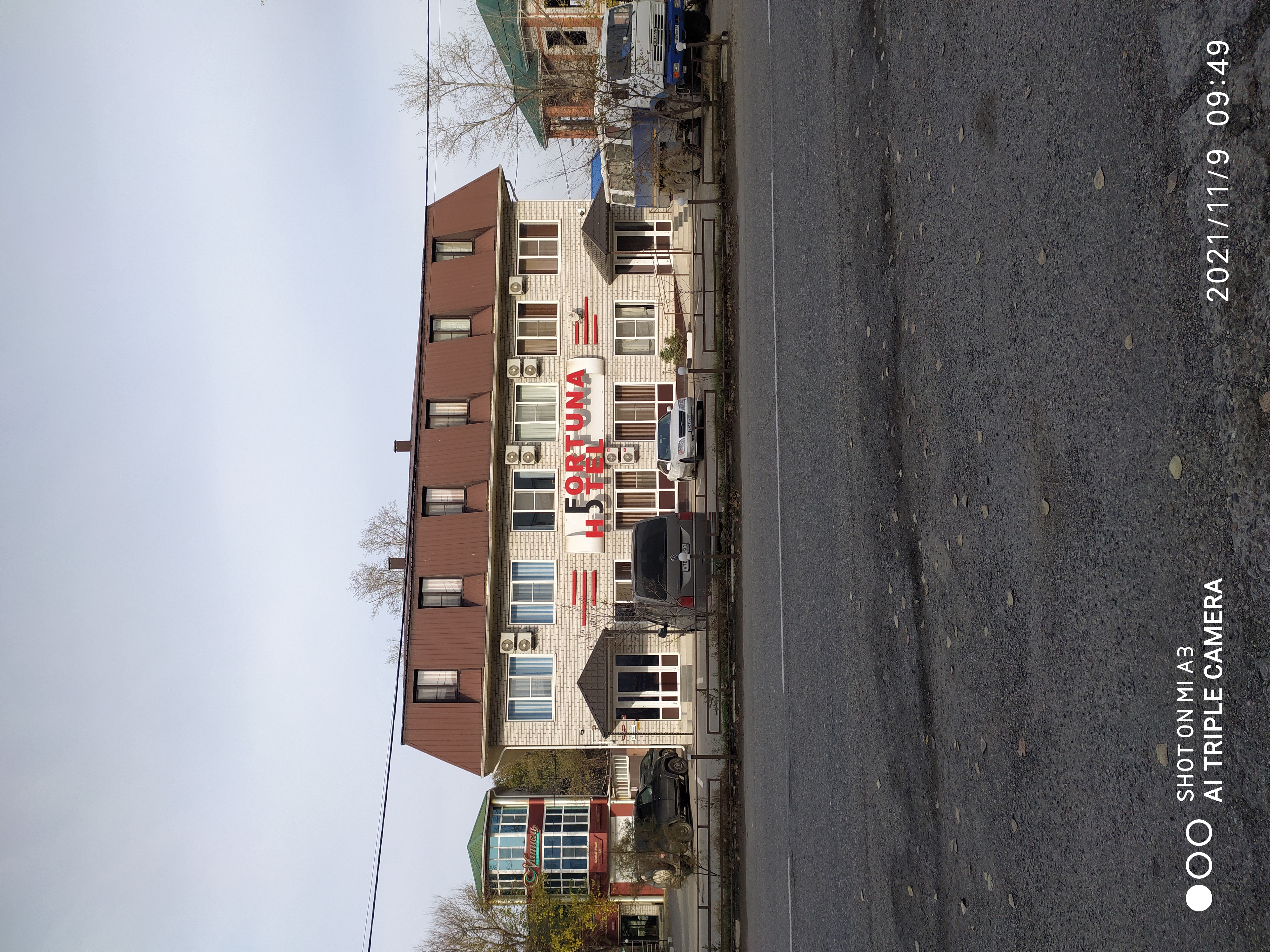 Фото отеля 2