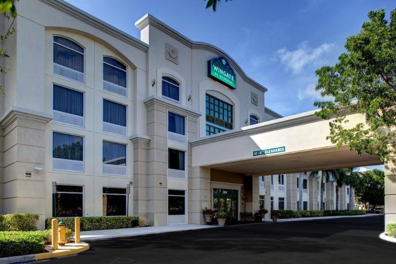 Фото Home2 Suites by Hilton Miramar Ft. Lauderdale