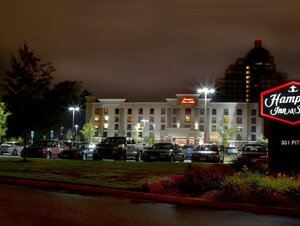 Гостиница Hampton Inn & Suites Hartford/East Hartford
