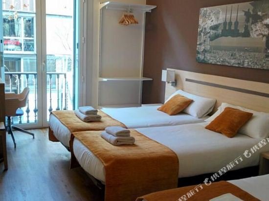 Фото Hostal Barcelona Centro