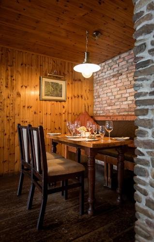 Фото Lydons Lodge Hotel