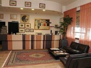 отель Industria