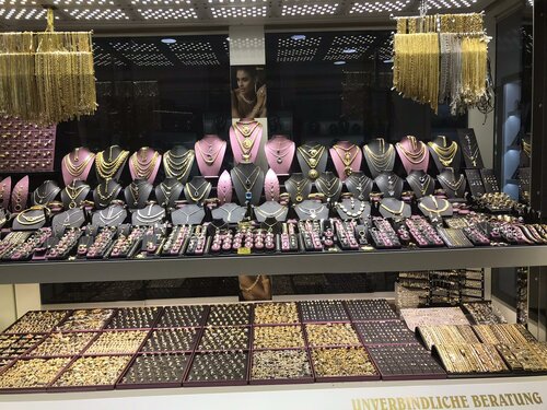 Side Safir Juwelier Fotoğraf 2