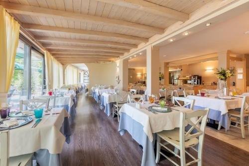 Фото Relax Hotel La Gardenia & Villa Oleandra