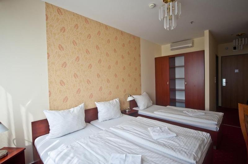 Фото Canada Hotel Budapest