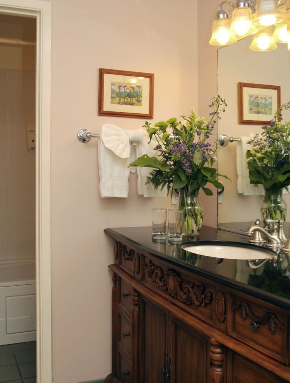 Фото Agate Cove Inn