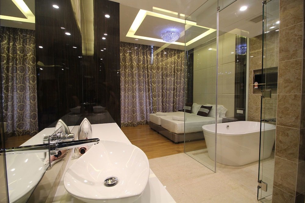 Фото Dorsett Residences Bukit Bintang Emy Room