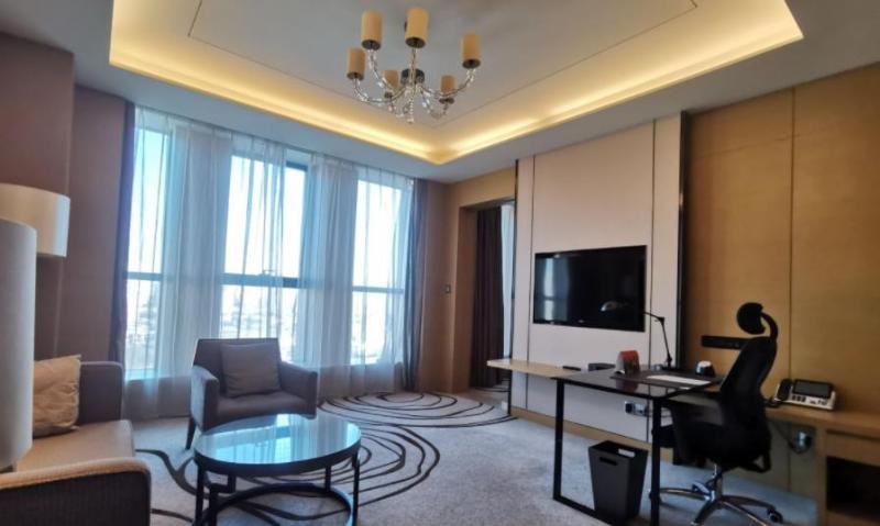 Фото Crowne Plaza Tianjin Meijiangnan