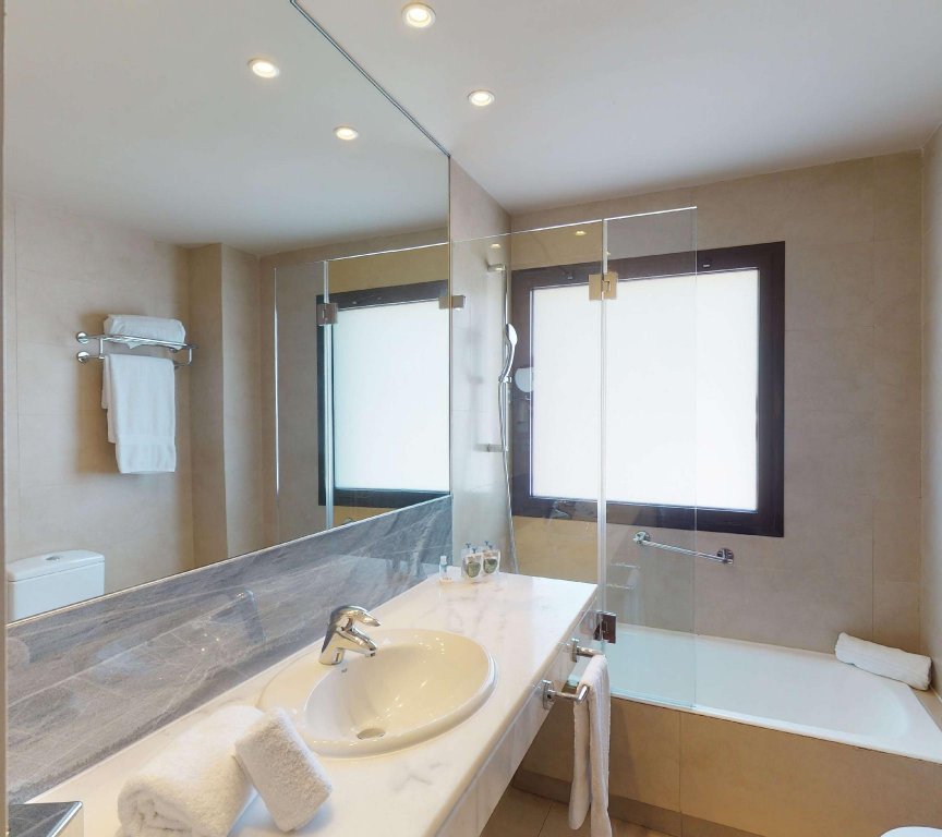 Фото Radisson Red Madrid