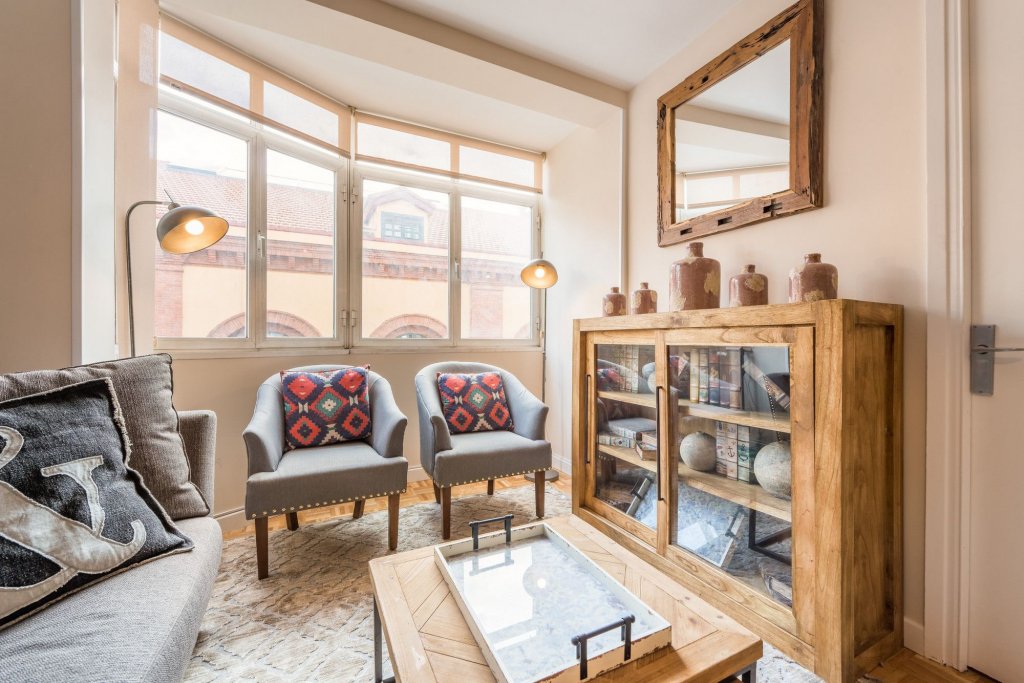 Фото Viviendas Turísticas Palacio Real