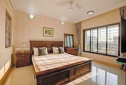 Фото Lalco Residency