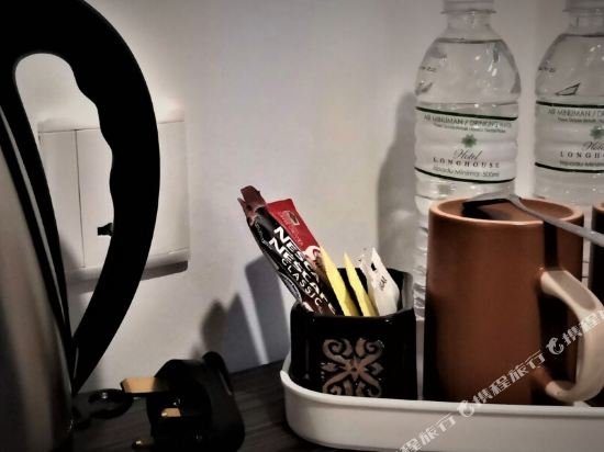 Фото Hotel Longhouse