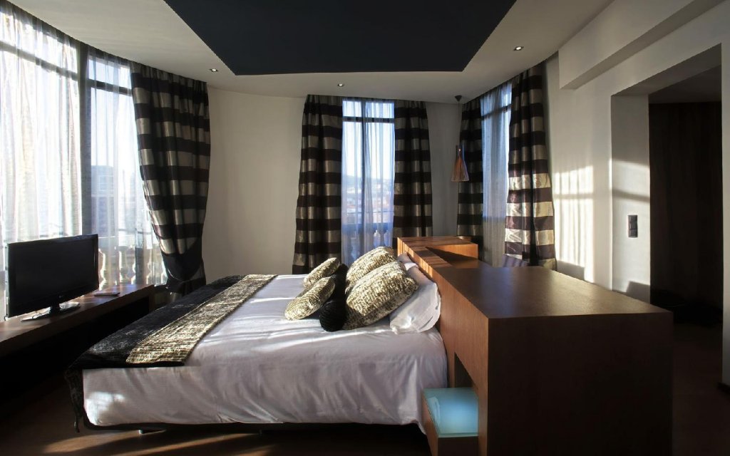 Фото Wilson Boutique Hotel