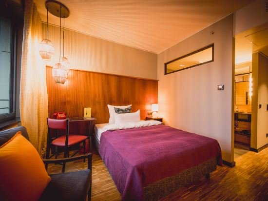 Фото Henri Hotel Düsseldorf Downtown