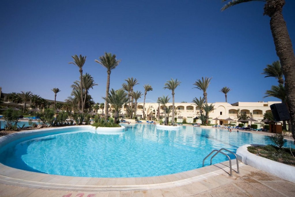 Фото Zephir Hotel & SPA