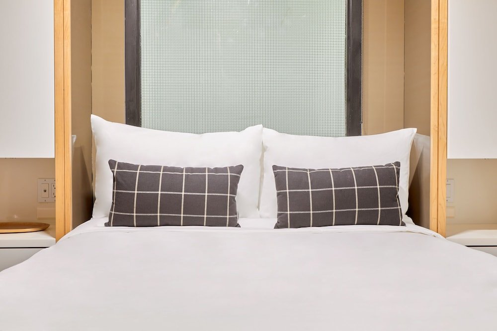 Фото The Beverley Hotel Queen West, Sonder